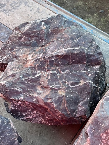 Камни для ландшафтного дизайна красно-фиолетовые 10-60 килограмм купить в Воронеже