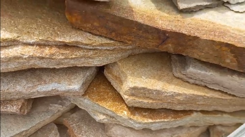 Плитняк златолит жёлтый золотистый для отмостки купить в Воронеже