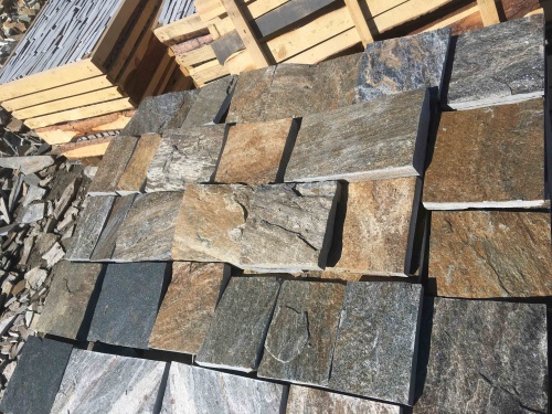 Плитка пилёная златолит Уральский для цоколя, отмостки купить в Воронеже