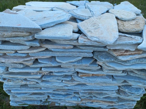 Плитняк златолит зелёный галтованный для цоколя купить в Воронеже