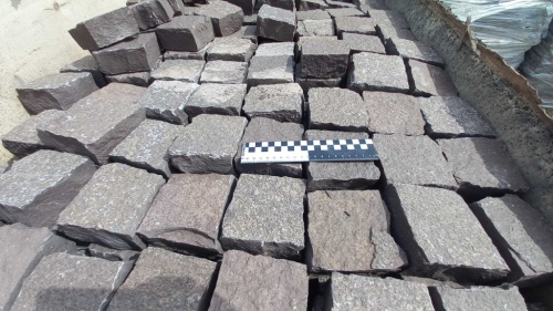 Лемезит колотая брусчатка 10 * 10 см. для парковки купить в Воронеже